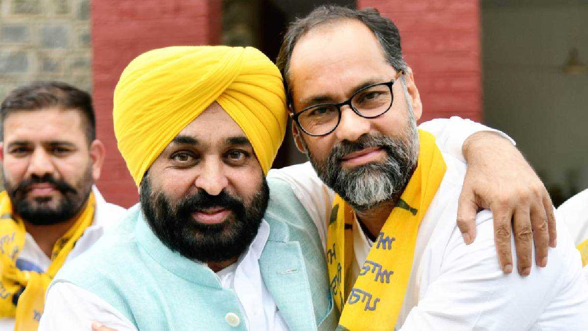 चंडीगढ़ से अकाली दल के लोकसभा उम्मीदवार आप में शामिल चंडीगढ़ से अकाली दल के लोकसभा उम्मीदवार आप में शामिल